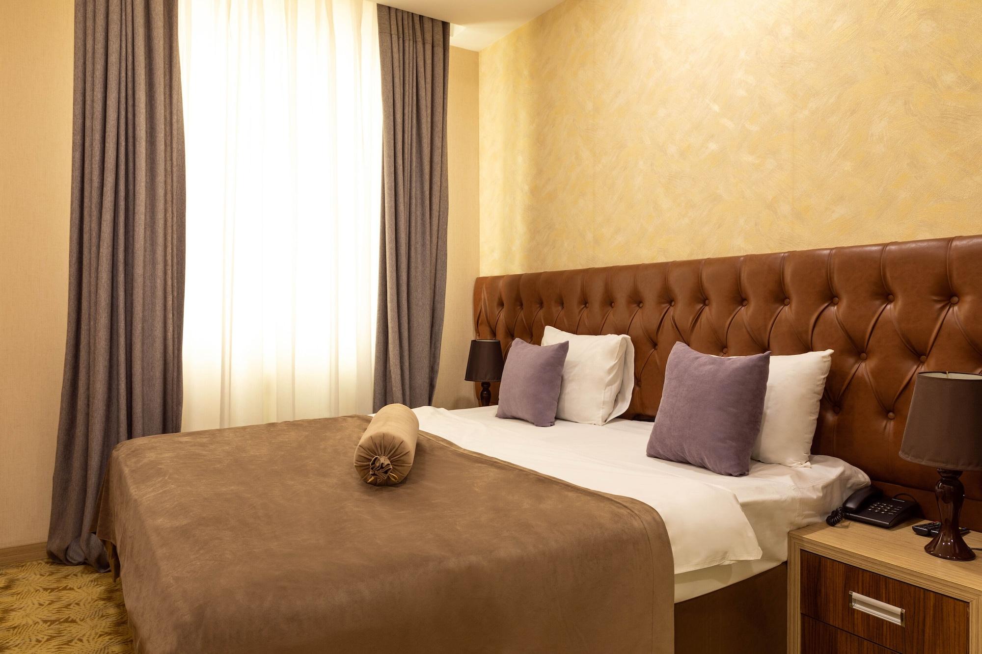 West Shine Hotel Baku Ngoại thất bức ảnh