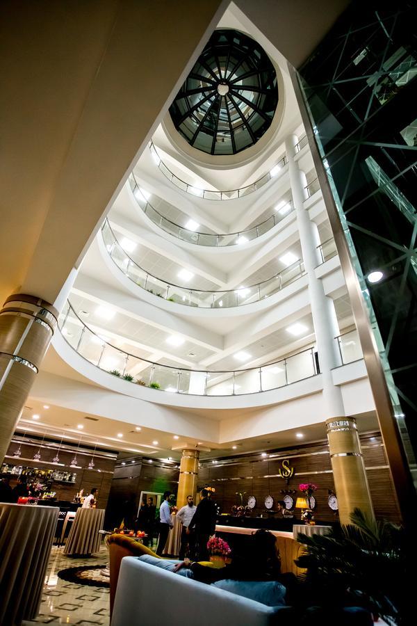 West Shine Hotel Baku Ngoại thất bức ảnh