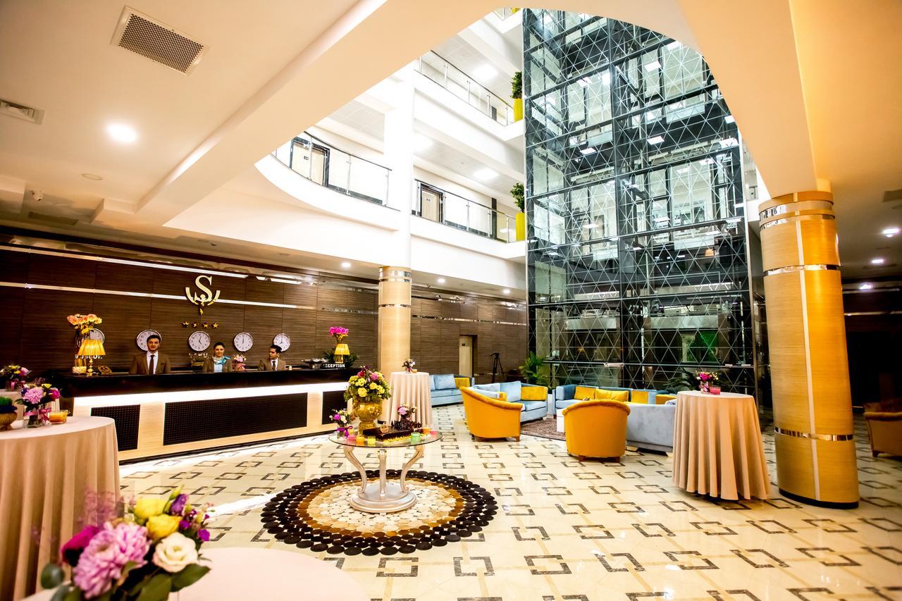 West Shine Hotel Baku Ngoại thất bức ảnh