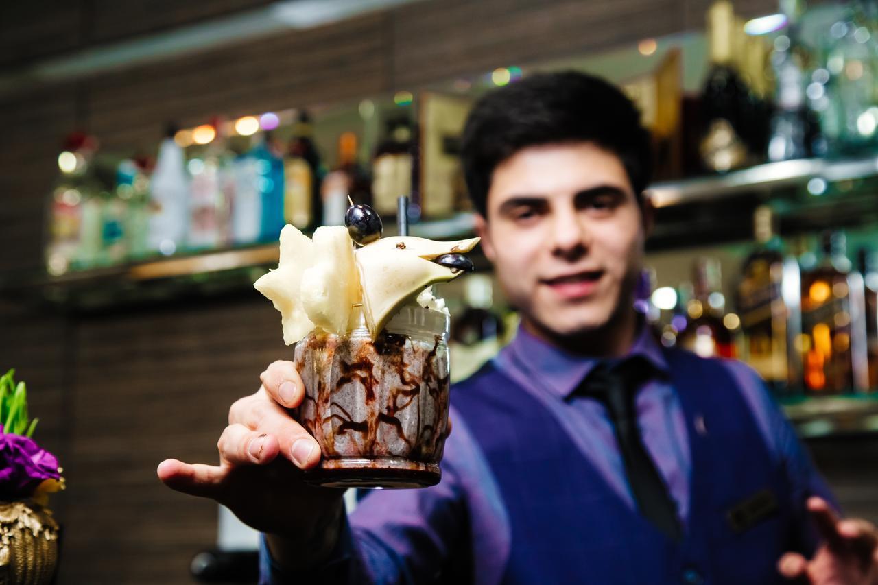 West Shine Hotel Baku Ngoại thất bức ảnh
