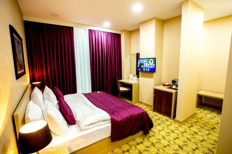 West Shine Hotel Baku Ngoại thất bức ảnh