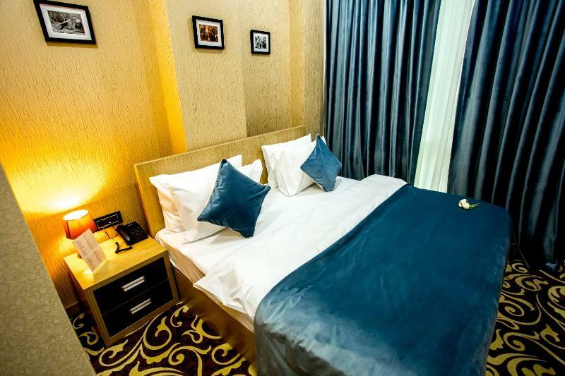 West Shine Hotel Baku Ngoại thất bức ảnh